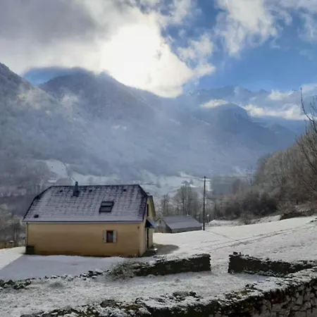 Edelweiss Familial * Estaing (Hautes-Pyrenees)